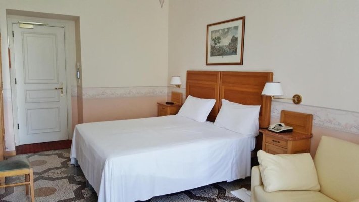 Hotel Roma e Rocca Cavour - Resim 1