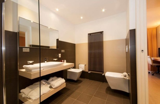 LA RONDINAIA IN EUROCONGRESSI HOTEL - Resim 6